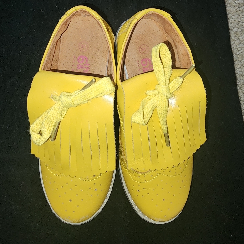 6th & Madison girls shoes